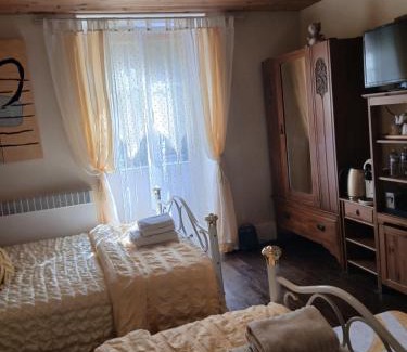Magnac-Laval Lit Et Petit-Déjeuner | Sunset House Chambres de Hotes
