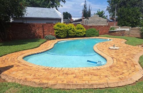 Schoemansville Maison | Sunset Inn - Spacious House in Harties