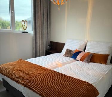 Lutten Maison | Sunset Lodge