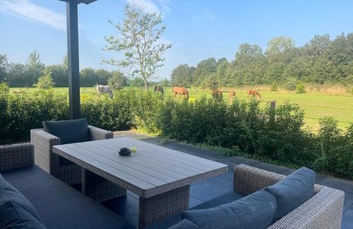 Lutten Maison | Sunset Lodge