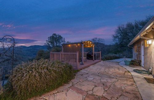 Coarsegold Maison | Sunset Lookout Mountain villa, Meadows, Gazebo