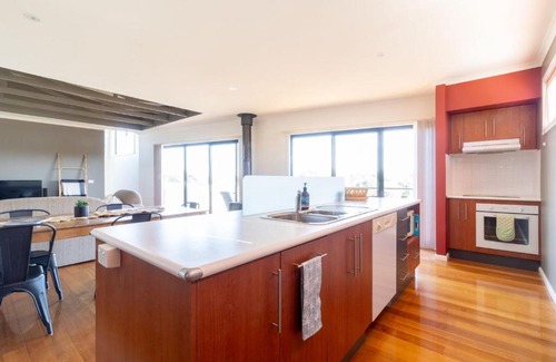 Sunset Strip Maison | Sunset Meadows