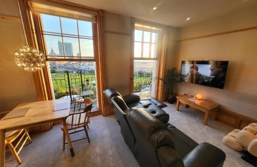Margate Appartement | Sunset Point Apts - Aqua Therapy Suite