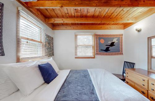 Stone Haven Maison | Sunset Point Mountaintop Cottage