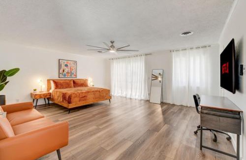 Royal Crest Rancheros Maison | Sunset Royale - The Ultimate Vegas Getaway
