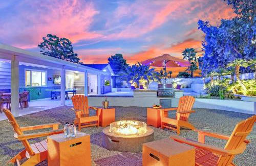 Royal Crest Rancheros Maison | Sunset Royale - The Ultimate Vegas Getaway