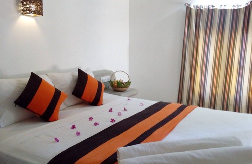 Nuraicholai Hôtel | Sunset Safari & Resort