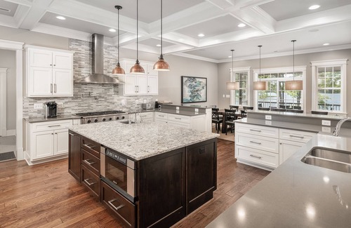 Bumpass Maison | Sunset Shores at Lake Anna: cuisine gastronomique, rivage de 300 pieds, bain à remous