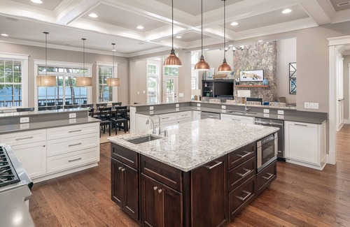 Bumpass Maison | Sunset Shores at Lake Anna: cuisine gastronomique, rivage de 300 pieds, bain à remous