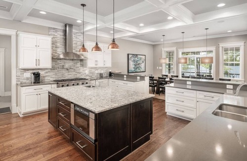 Bumpass Maison | Sunset Shores - Luxury by B. Michael's Escapes