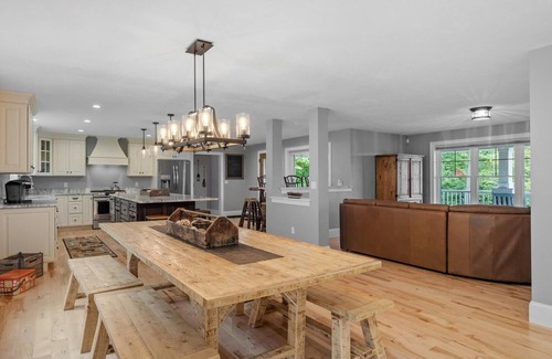 Gilford Maison | Sunset Veranda with peekaboo views of Winnipesaukee!