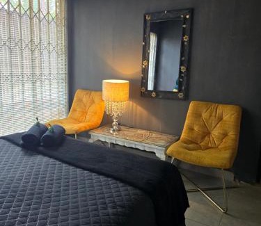 Garsfontein Appartement | Sunset View