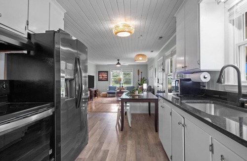 Cedar Point Maison | Sunset Water Views-Hot Tub-Private Dock-EV