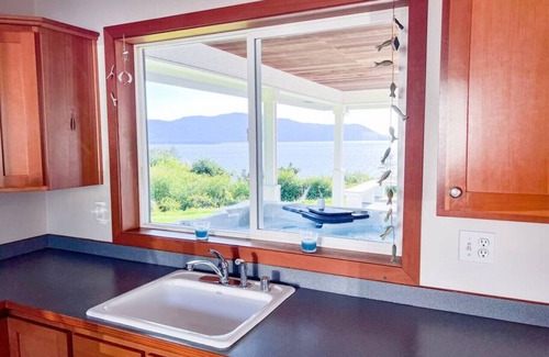 Lummi Island Maison | Sunset, Water Views with Hot Tub, Large Deck, and Privacy