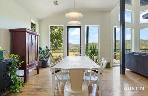 Lower Basin Lake Travis Maison | Sunset Waterfront 4BR 2BA w Pool and River Near Lake Travis by Austin Vacay