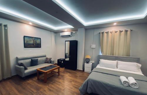Imphal Appartement | SunsetHomes A luxurious studio apartment