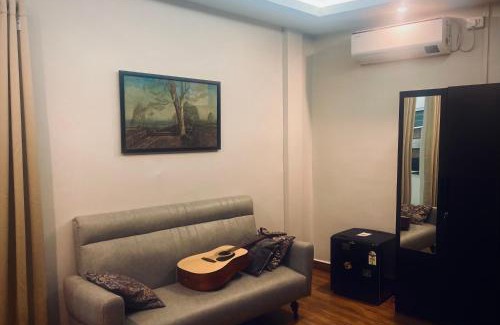 Imphal Appartement | SunsetHomes A luxurious studio apartment