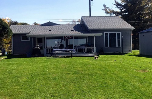 Bradford Maison | Sunsets In The Cove-Previously "Family Lake Memories Made Here"