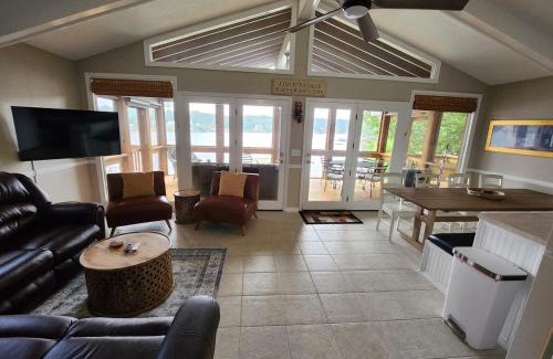 Jasper Maison | SunsetViews - Screened Porch