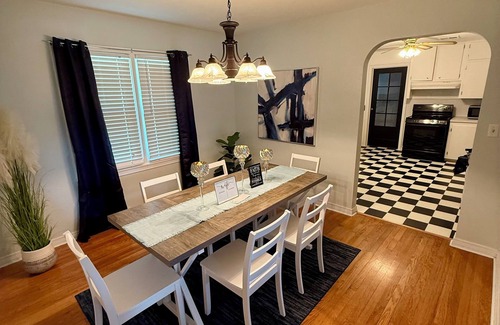Ponca City Maison | Sunshine Blues - NEW - Gorgeous House in GREAT location