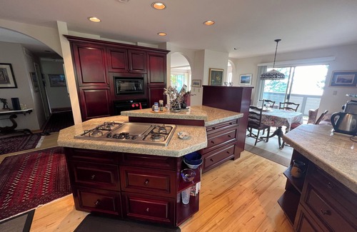 Gibsons Maison | Sunshine Coast water view family home, steps to beach, 5 minute drive to Gibsons