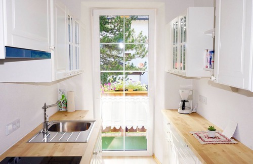 Scharnitz Appartement | Sunshine holiday apartment - very bright with a south- and west-facing balcony