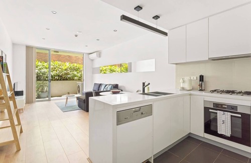 Greenwich Appartement | Sunshine Pacific A Spacious Boutique Stay