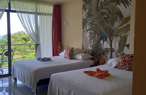 Montezuma Cabine | Sunshine Sanctuary
