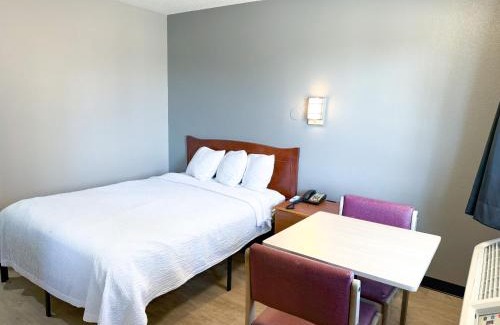 Coralville Hôtel | Super 7 Motel
