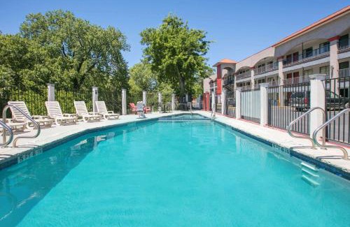 North Loop Hôtel | Super 8 by Wyndham Austin University/Downtown Area