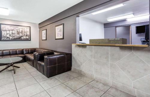 West Hills Hôtel | Super 8 by Wyndham Bremerton