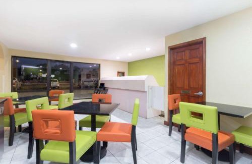 Dock Junction Hôtel | Super 8 by Wyndham Brunswick/St Simons Island Area