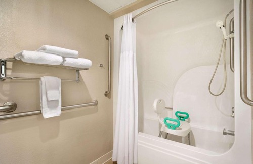 Scotland Hôtel | Super 8 by Wyndham Chambersburg I-81
