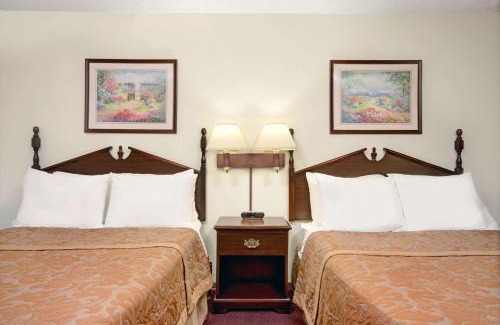 Chaska Hôtel | Super 8 by Wyndham Chaska
