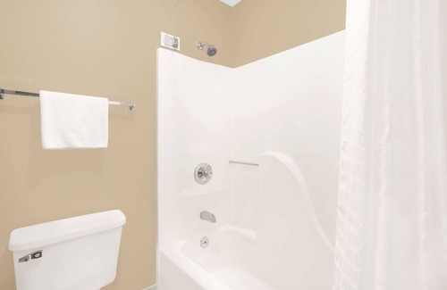 Carbon Cliff Hôtel | Super 8 by Wyndham East Moline