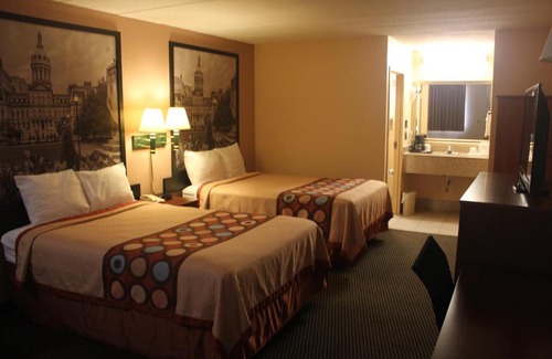 Laurel Hôtel | Super 8 by Wyndham Laurel