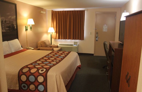 Laurel Hôtel | Super 8 by Wyndham Laurel