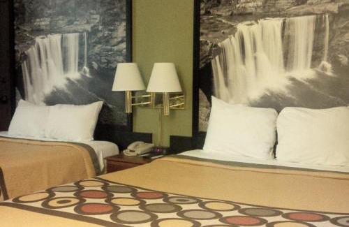 Madison Hôtel | Super 8 by Wyndham Madison IN