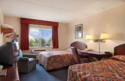 Manchester Hôtel | Super 8 by Wyndham Manchester Airport