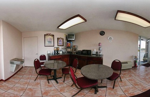 Central Oklahoma City Hôtel | Super 8 by Wyndham Oklahoma Fairgrounds
