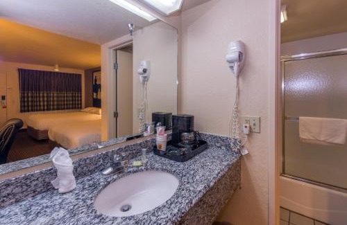 Central Oklahoma City Hôtel | Super 8 by Wyndham Oklahoma Airport Fairgrounds West