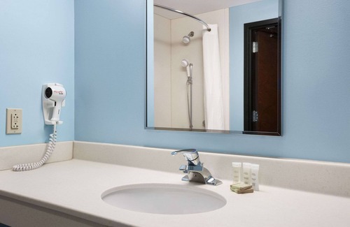 Deepwater Hôtel | Super 8 by Wyndham Pennsville/Wilmington