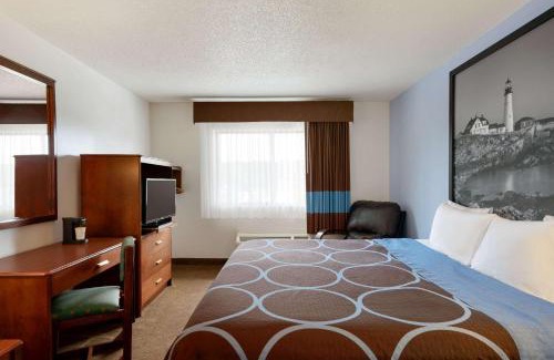 Nasons Corner Hôtel | Super 8 by Wyndham Portland/Westbrook Area
