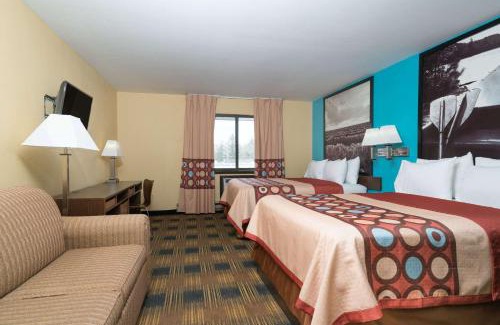 Rochester Hôtel | Super 8 by Wyndham Rochester Mayo Clinic Area