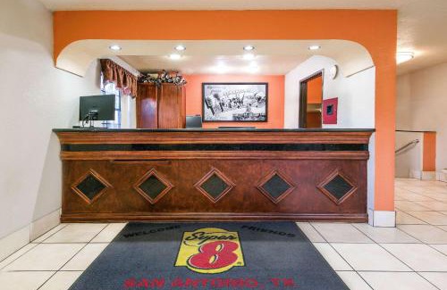 North San Antonio - SAT Hôtel | Super 8 by Wyndham San Antonio/I-35 North