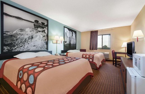 Wa Keeney Hôtel | Super 8 by Wyndham Wakeeney