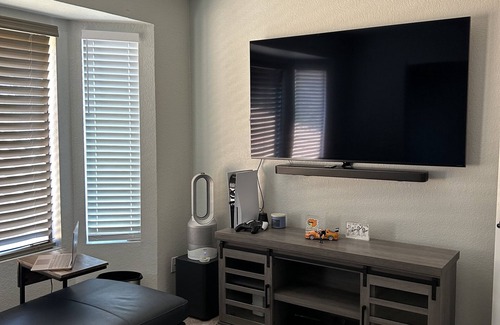 Avondale Maison | Super Bowl weekend stay just 5 minutes away from Cardinal stadium .