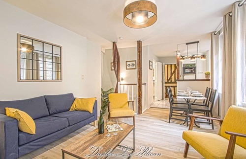 Enclos Appartement | Appt 2 chbres très calme au cœur du centre Historique- Duplex Le Pélican ★★★★