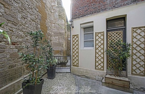 Enclos Appartement | Appt 2 chbres très calme au cœur du centre Historique- Duplex Le Pélican ★★★★