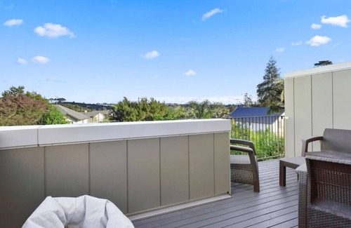 Albany Maison | Super Chic Apt nr Albany Mall | Carpark & Fibre